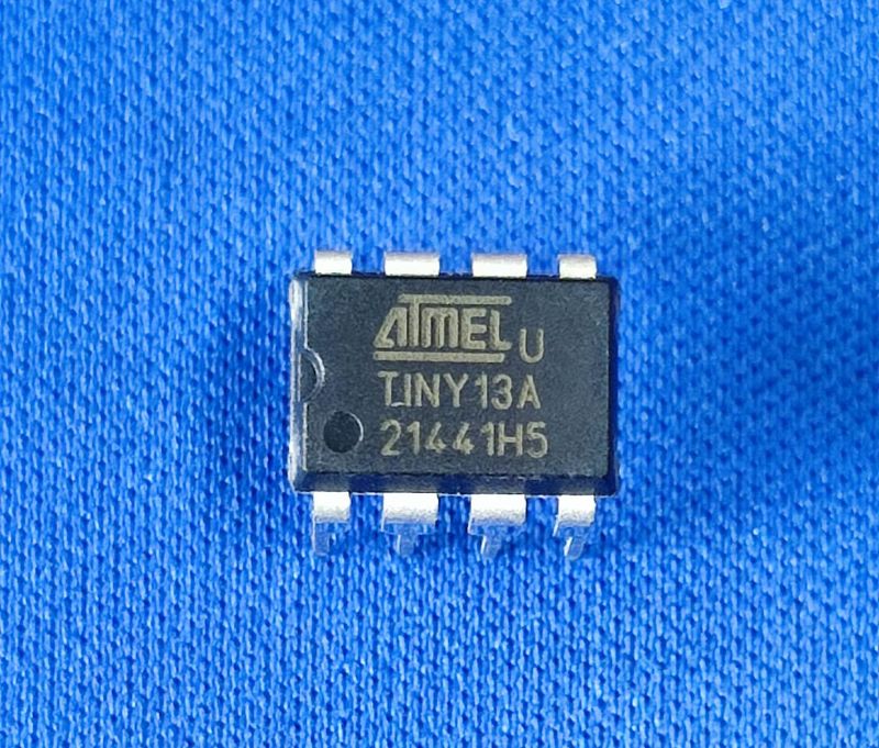 ATTINY13A-PU DIP8 ATMEL ETA1091 — view 1