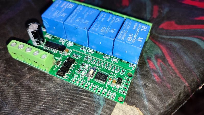 STM8S003F3P6TR with 4 channel Relay and 4 channel opto input BREAKOUT BOARD 5V 4C ETD11349 — view 1