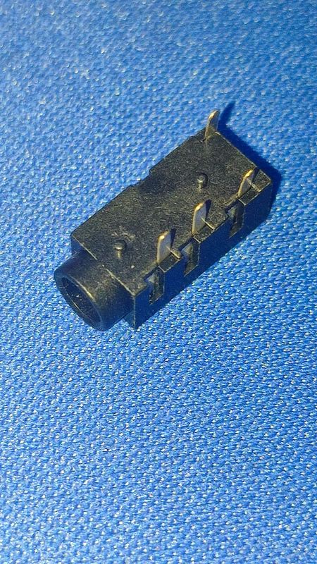 PJ-320A 3.5mm female Audio Connector JACK 4 PIN HanElectricity ET7660 — view 3